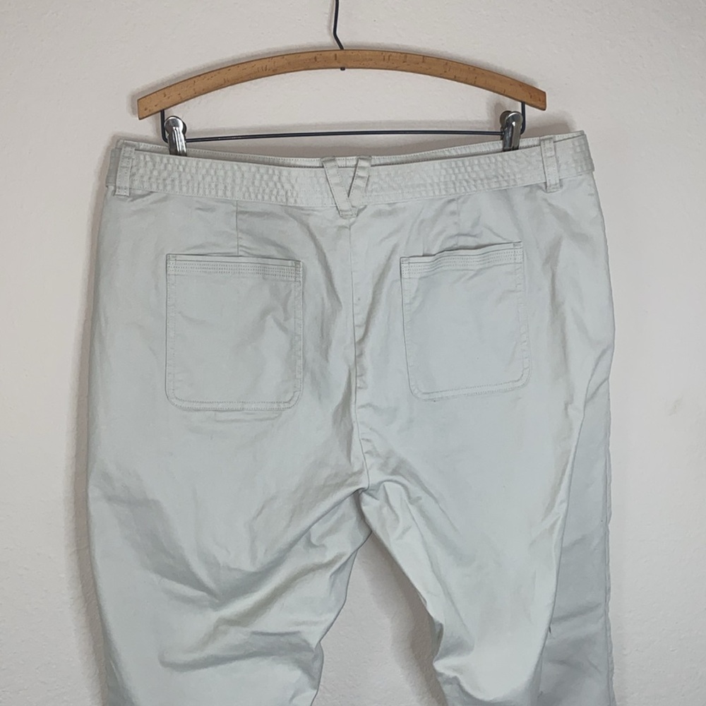 🎱Vineyard Vines Women’s high waisted skinny pants in the color Stone! - Picture 9 of 10